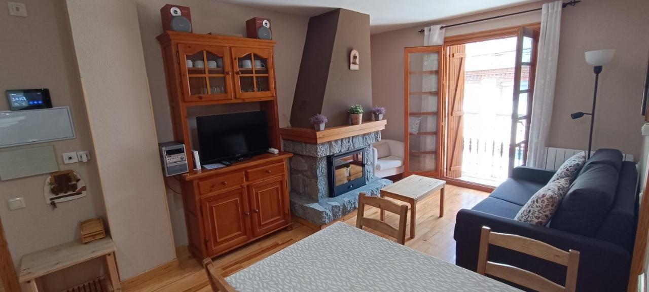Apartamento El Refugio De Sara Benasque Dış mekan fotoğraf