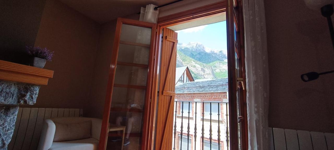 Apartamento El Refugio De Sara Benasque Dış mekan fotoğraf