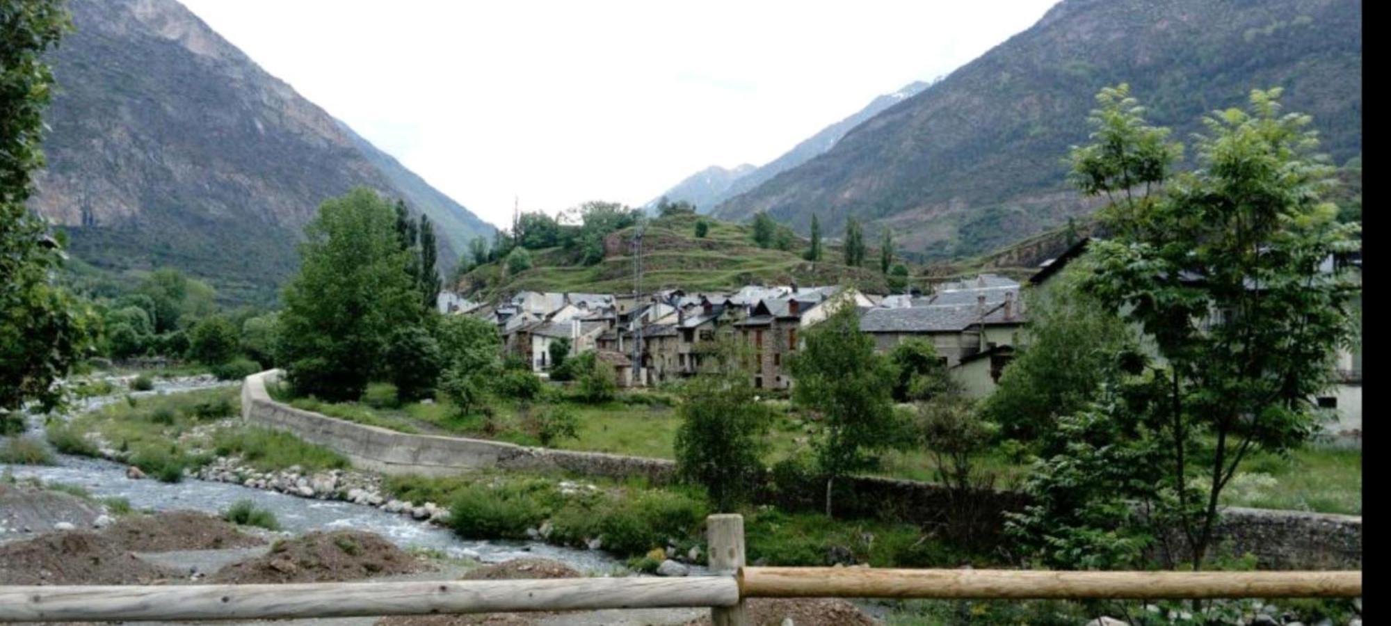 Apartamento El Refugio De Sara Benasque Dış mekan fotoğraf