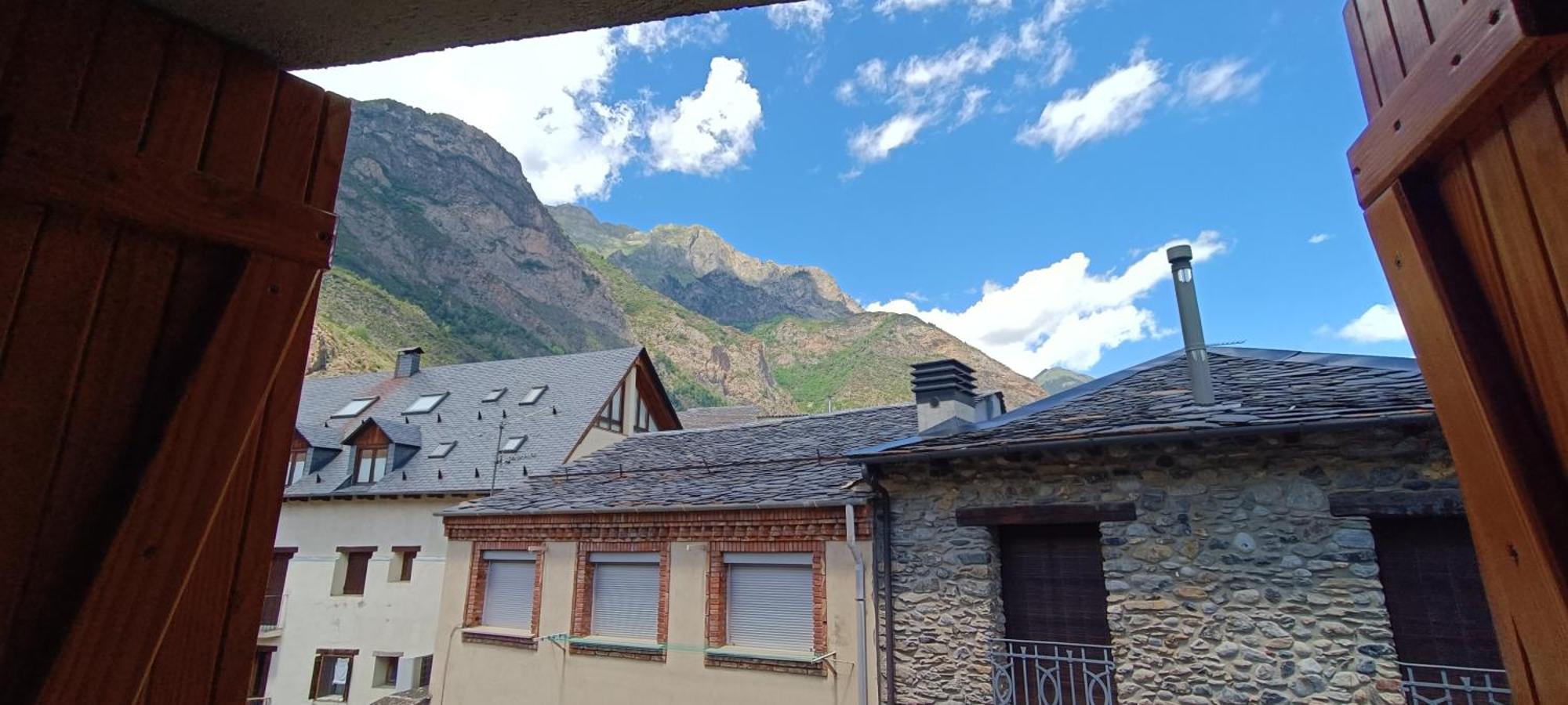 Apartamento El Refugio De Sara Benasque Dış mekan fotoğraf